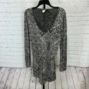 Billabong Black and Tan Long Sleeve Romper Size Medium